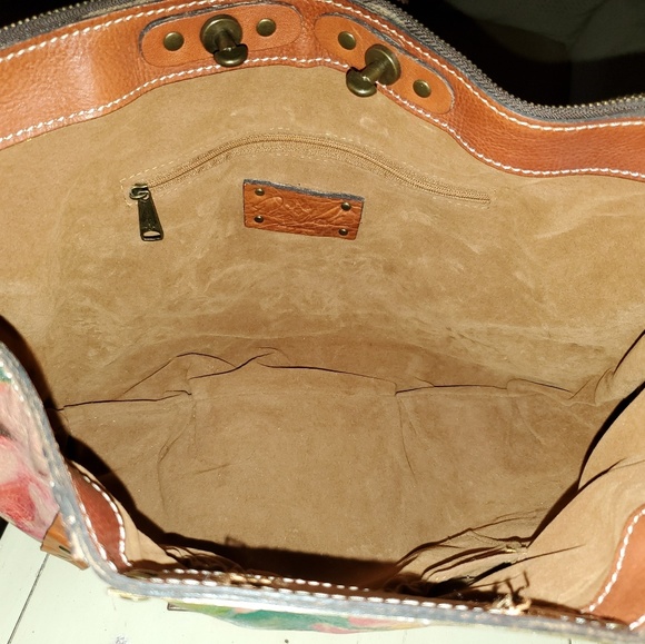 Patricia Nash Shoulder Bag - Picture 3 of 4